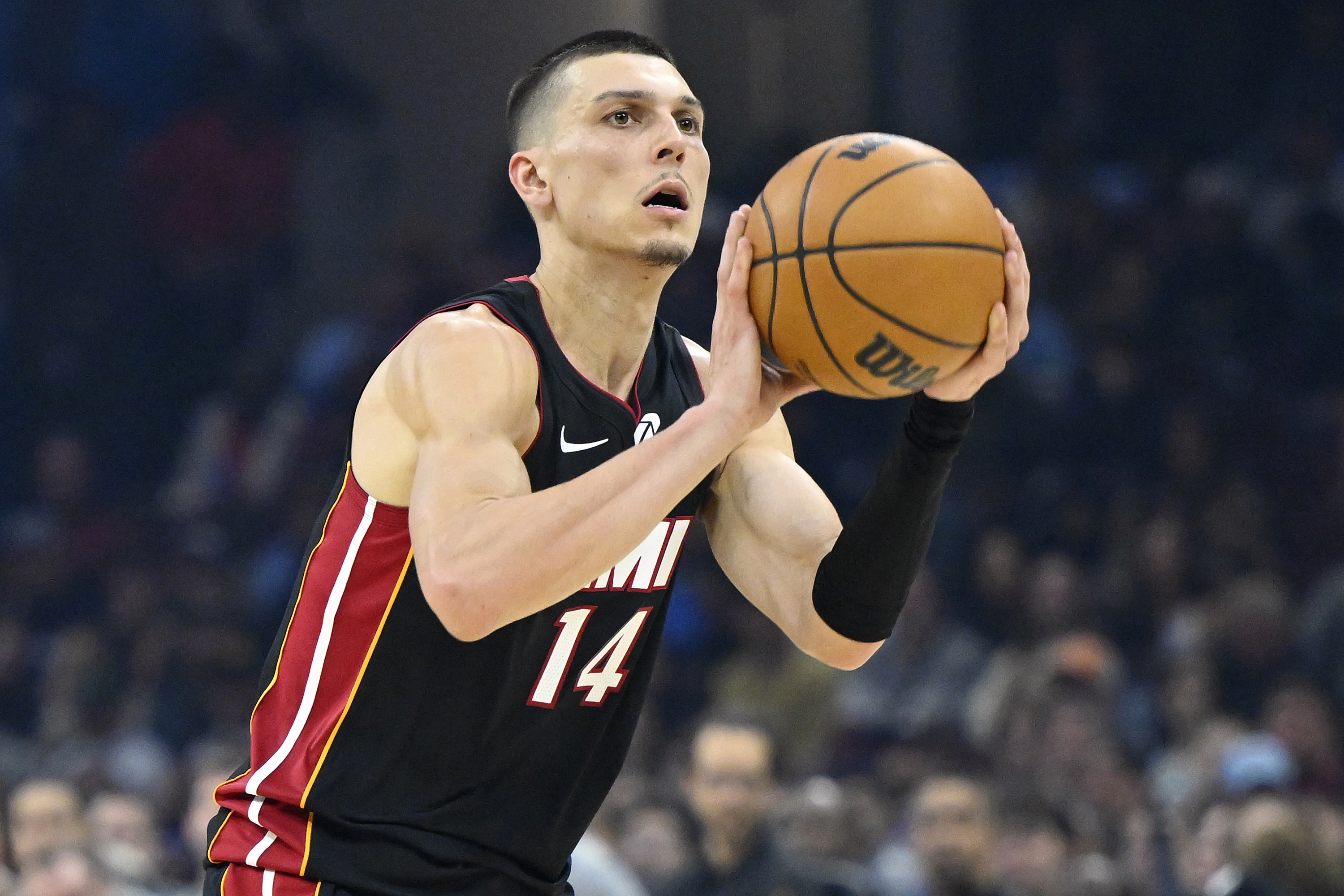 雄鹿拒续约希罗 热火兜售到期合同寻第三方