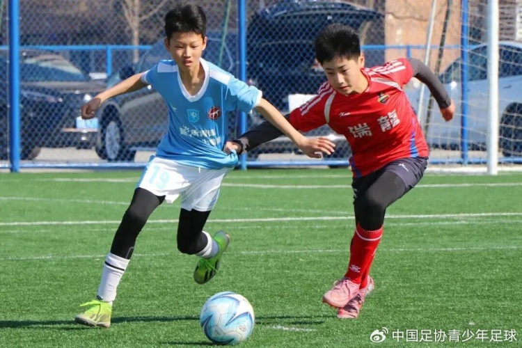 91场单循环决出天津U13冠军:鹏程13队夺冠 91场单循环决出天津U13冠军:鹏程13队夺冠