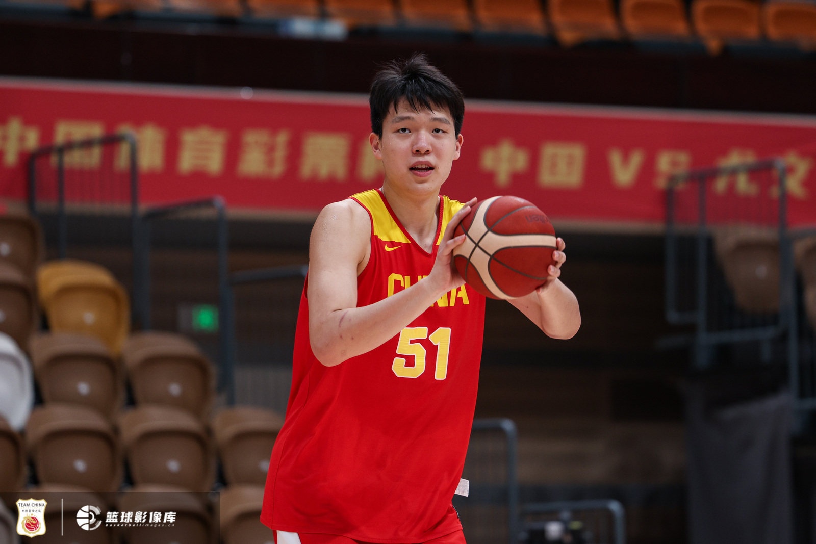 杨瀚森确认出战荷兰热身赛 经纪人已向开拓者报备 杨瀚森确认出战荷兰热身赛 经纪人已向开拓者报备