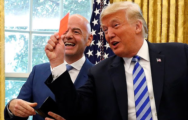 VAR双标成明规则:FIFA保送强队,弱国申诉无门 VAR双标成明规则:FIFA保送强队,弱国申诉无门