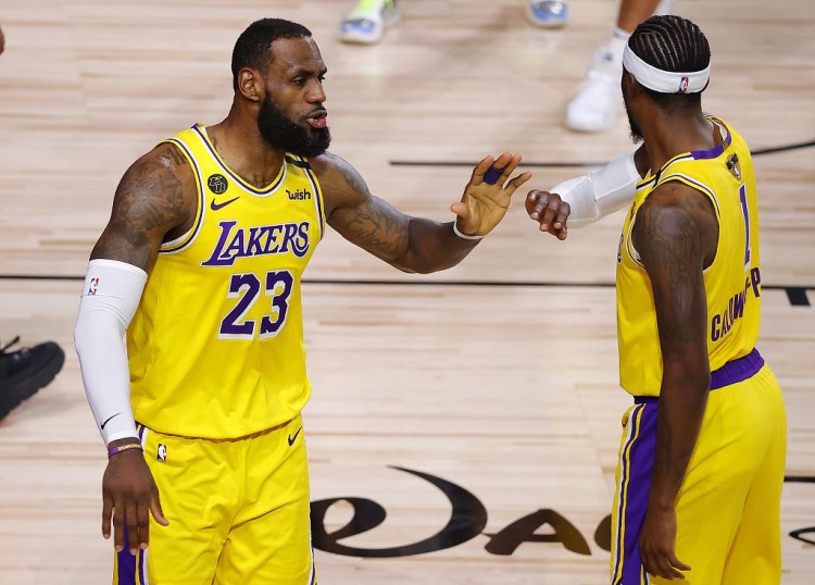 采列对阵埃格纳蒂亚罗戈日纳入口
