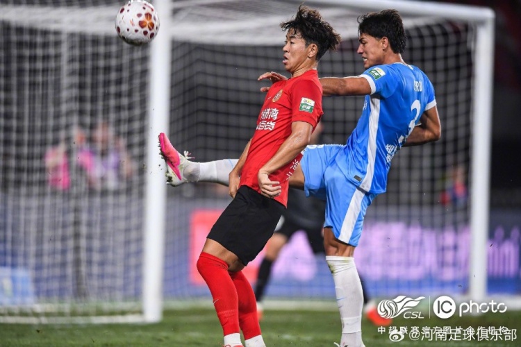 河南俱乐部彩陶坊4-4辽宁铁人楠波湾 古斯塔沃帽子戏法 河南俱乐部彩陶坊4-4辽宁铁人楠波湾 古斯塔沃帽子戏法