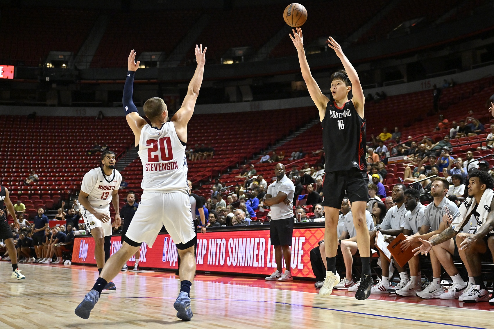 雅虎记者：杨瀚森免战亚运专注NBA 避免分心 这对开拓者也是好事