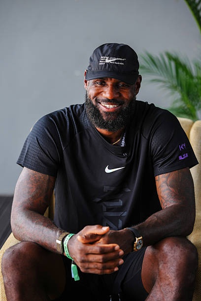 老兵不死!NBA新赛季15大最年长球员:詹姆斯领衔 勇士4人上榜