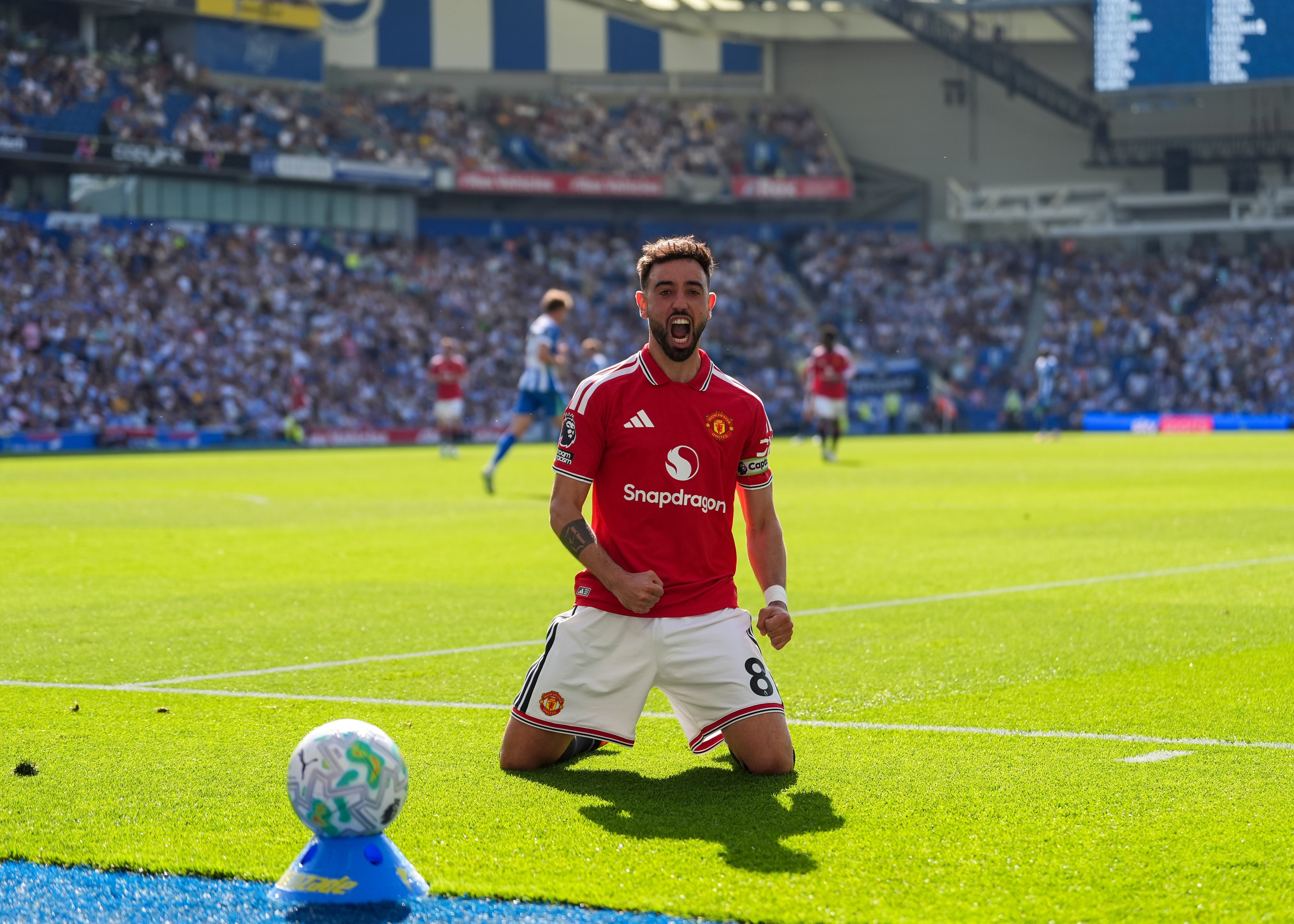 米体:B费尚不确定是否与曼联续约,米兰和尤文今夏曾有过联系